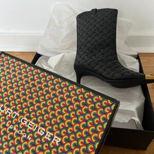 KURT GEIGER REGENT CRYSTAL BOOT